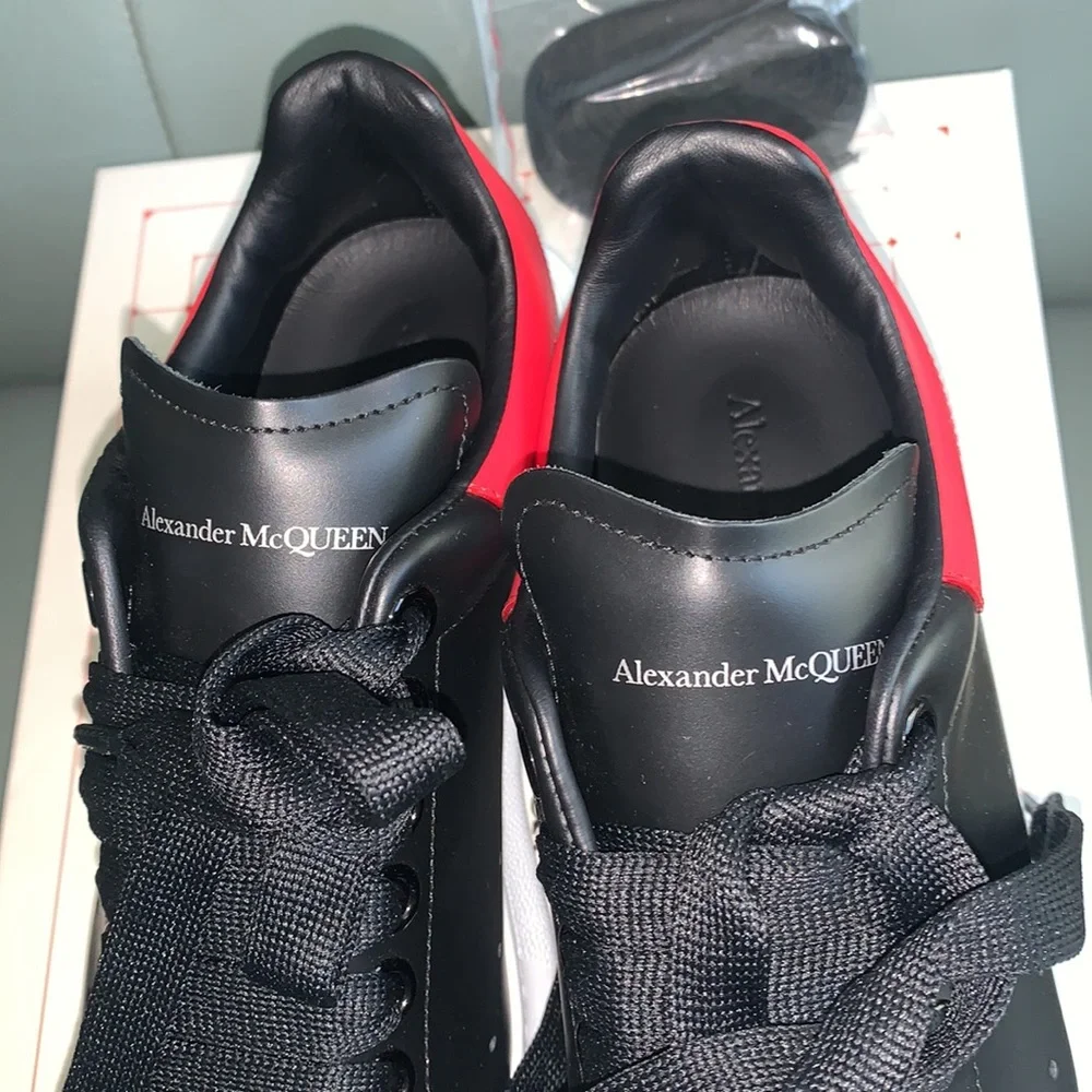 Alexander McQueen  Oversize Colorblock Sneaker BLACK/ DARK CORAL - Picture 12 of 15